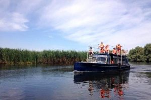 excursie cu barca in delta dunarii